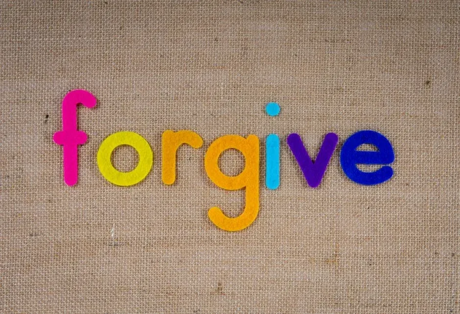 Top 20 Bible Verses on Forgiving Others: A Path to Peace