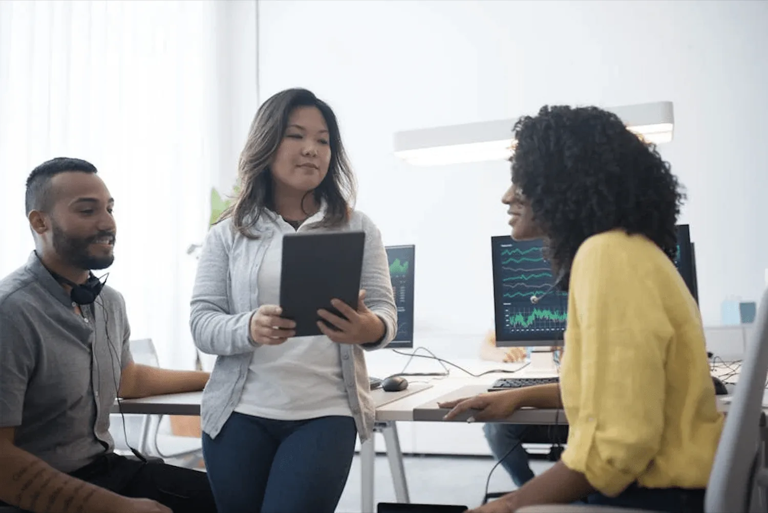 Breaking the Silence: Strategies for Dealing with a Non-Communicative Boss