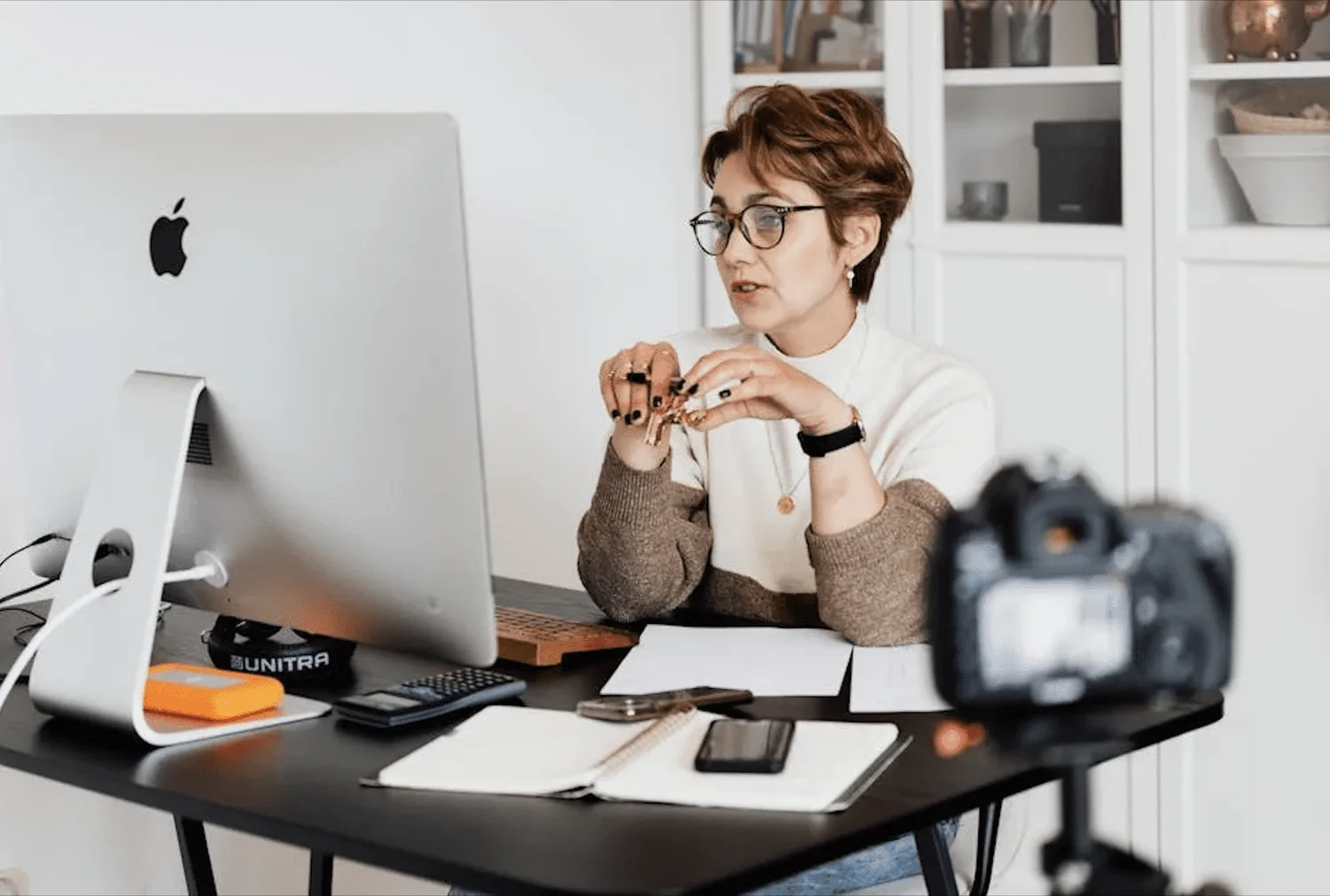 Building Bonds: The Power of Online Relationship Coaching